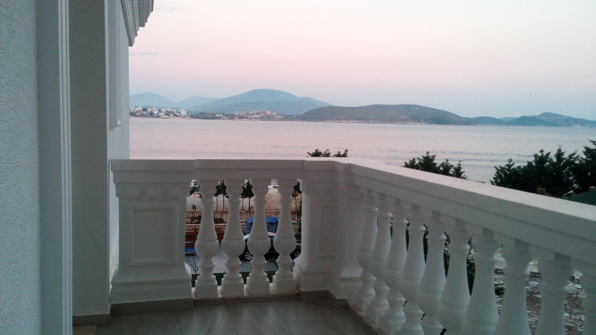 Hotel Vila Kalcuni Saranda Dış mekan fotoğraf