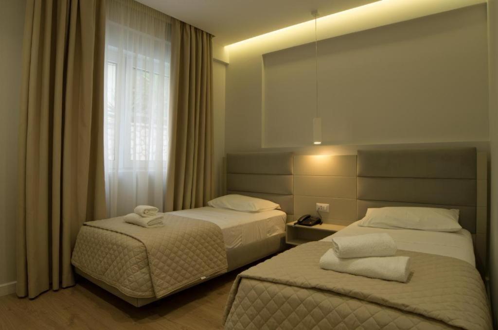 Hotel Vila Kalcuni Saranda Dış mekan fotoğraf